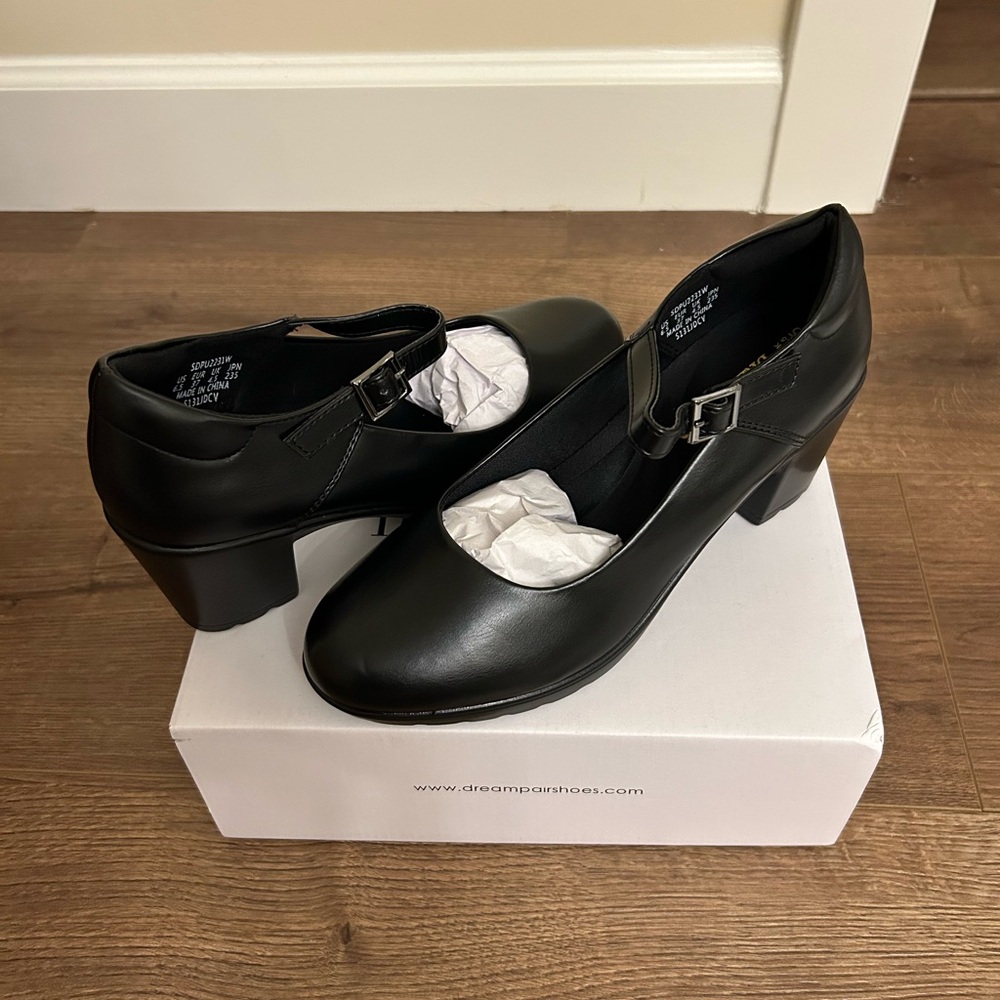 New DreamPairs MaryJane Comfortable Pumps